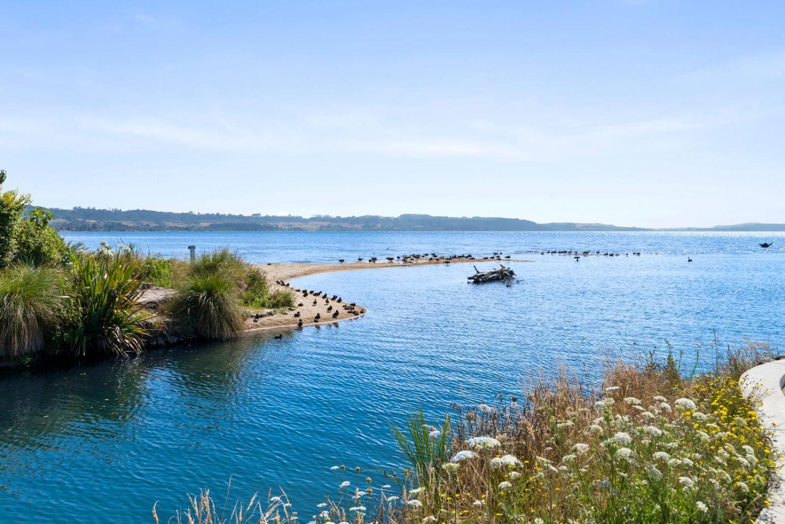 Ngongotaha Lakeside Home Rotorua Kültér fotó